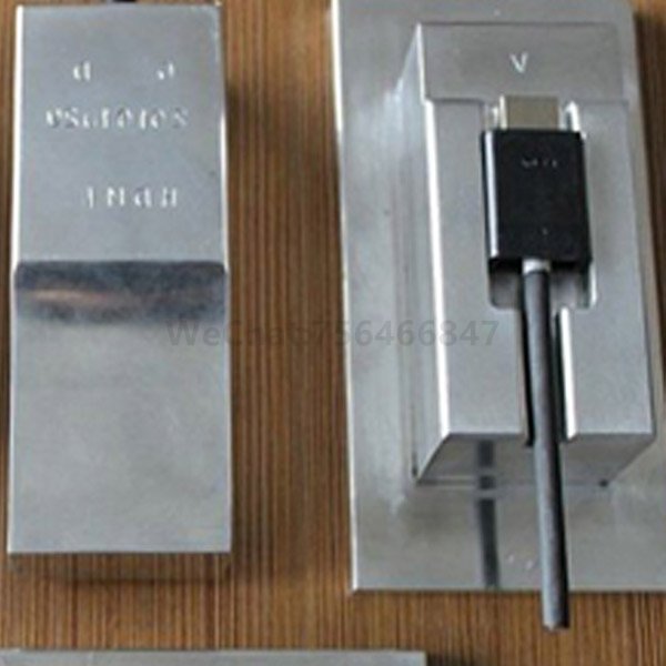 Data line socket ultrasonic welding machine