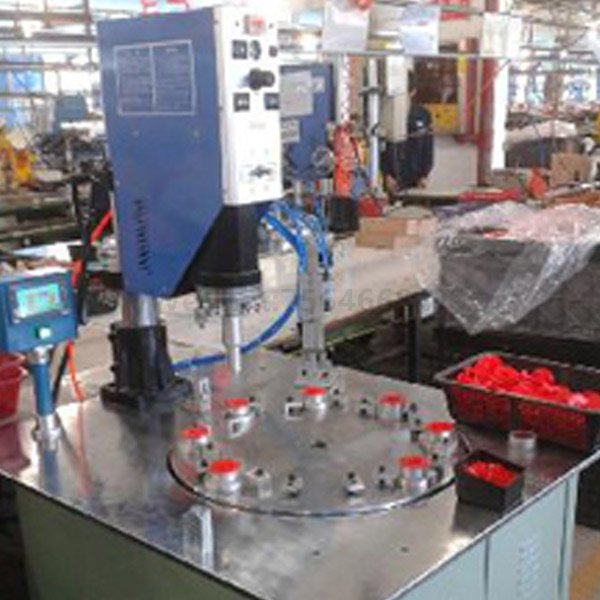 Anti-counterfeit wine bottle cap ultrasonic welding machine