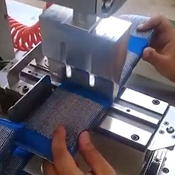 Thiết bị hàn siêu âm cho đĩa vải sợi dây vàng