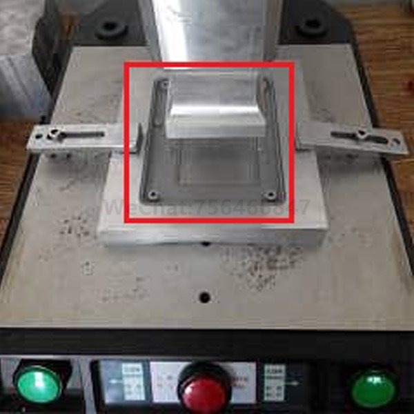 Ultrasonic welding machine for water meter and electric meter shell box