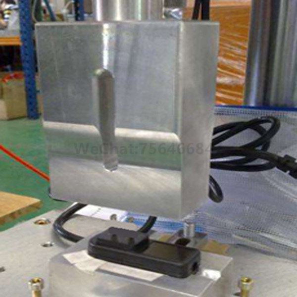 Mobile phone charging treasure mobile power shell ultrasonic welding machine