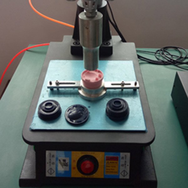 pp plastic water bottle lid ultrasonic welding machine