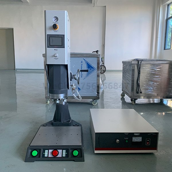 15KHz ultrasonic plastic welding machine