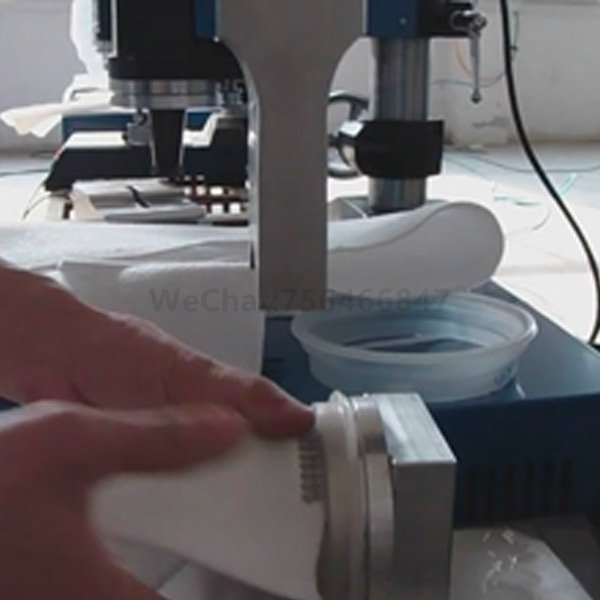 Ultrasonic welding equipment for non-woven filter bags