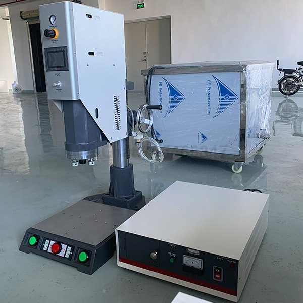 3000W ultrasonic plastic welding machine