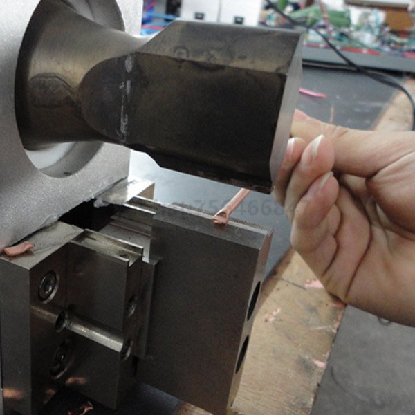 Capillary copper tube ultrasonic tail sealing machine