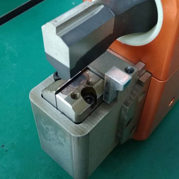 Handheld ultrasonic air conditioner copper tube ultrasonic tail sealing machine