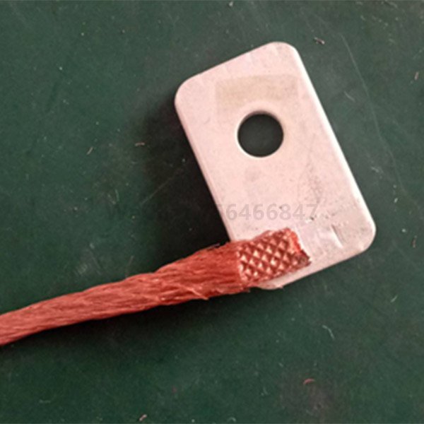 Ultrasonic welding machine for copper braided wire and silver-plated copper sheet