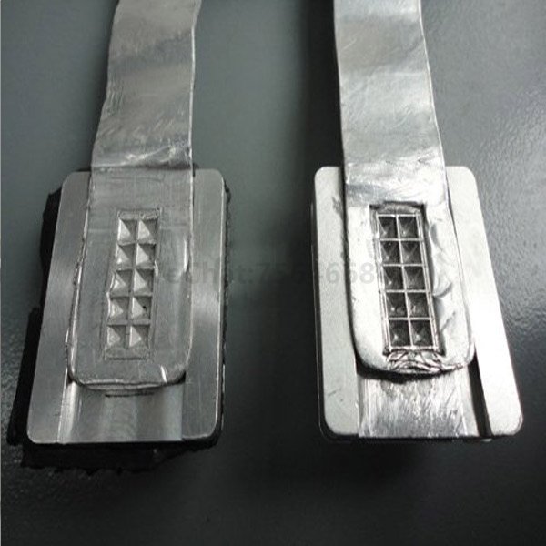 Ultrasonic metal spot welding equipment for battery tabs