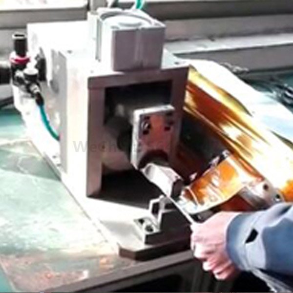Ultrasonic metal spot welding machine for battery lead copper flat wire and aluminum foil