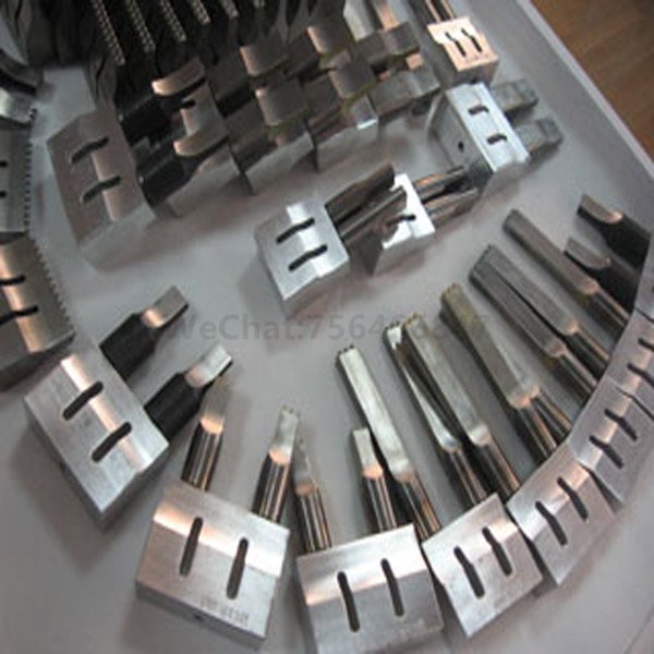 Customized ultrasonic die welding head