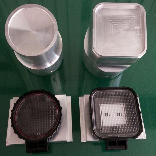 Ultrasonic welding mould for car lamp