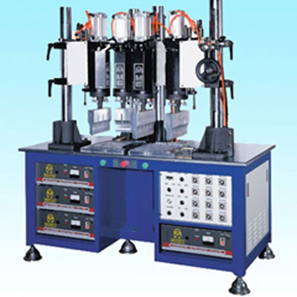 Automobile instrument panel ultrasonic welding machinery and equipment