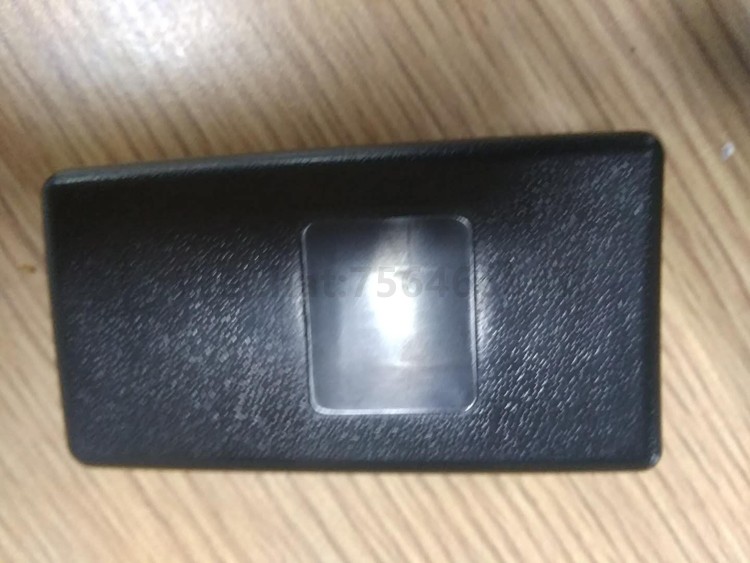 汽车安全带扣插座塑料壳超声波焊接机样品