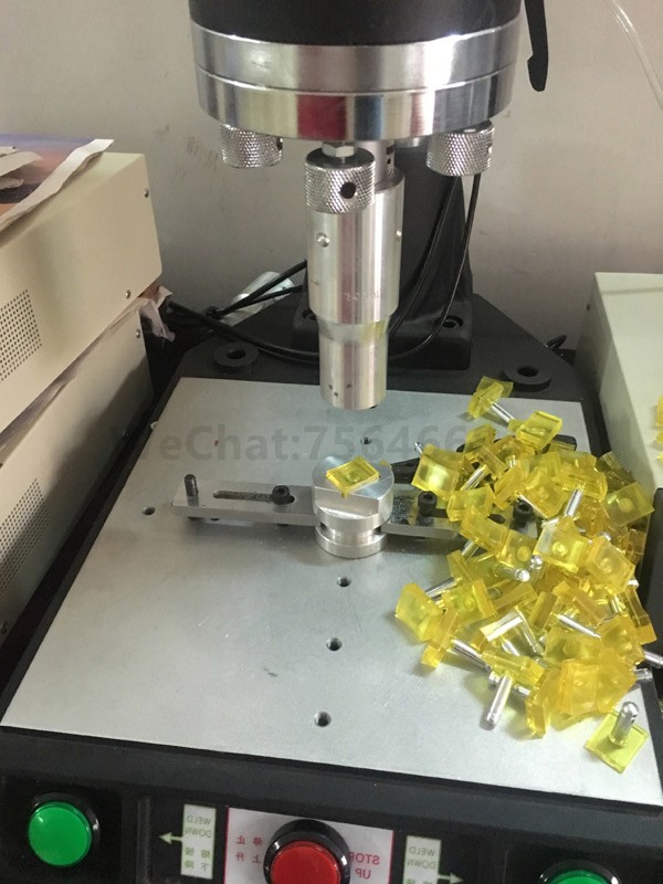 塑胶工艺品超声波焊接机设备