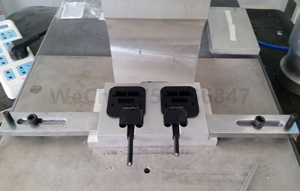 光伏接线盒超声波焊接模具