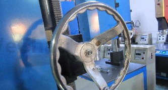 超声波焊接加工时需要锁紧哪些部件？